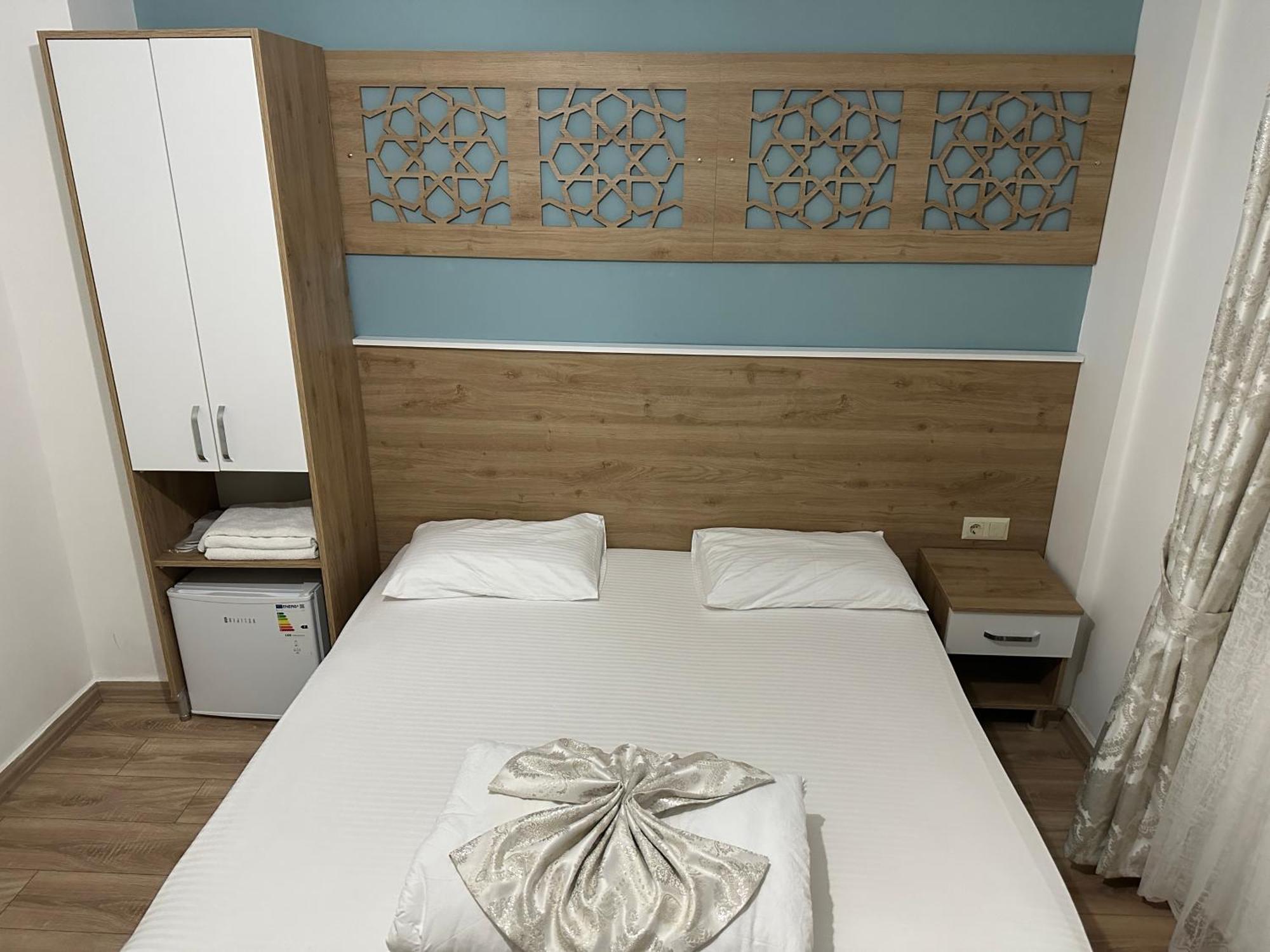 Amsterdam Otel Economic Room 케메르 외부 사진